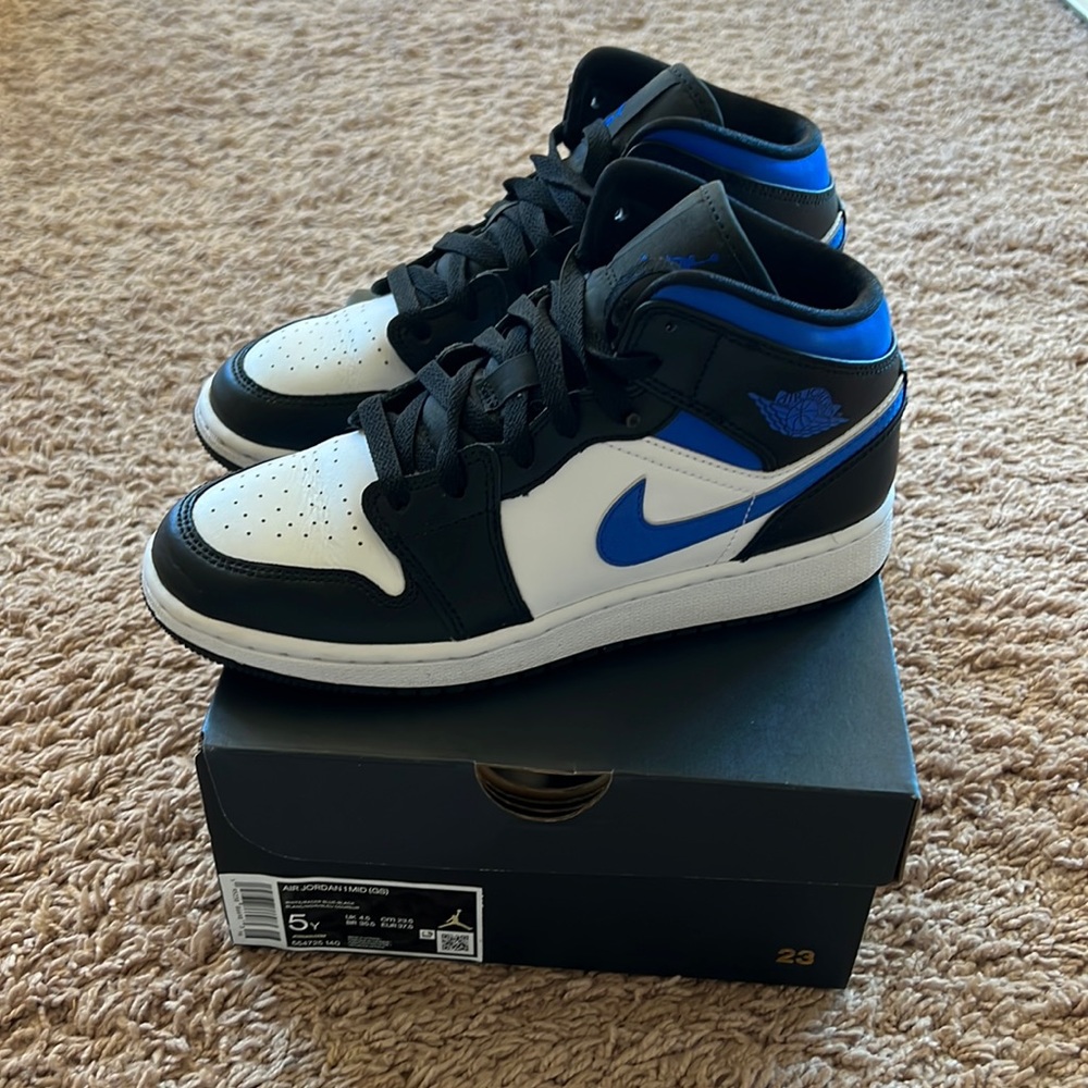 Authentic Air Jordan 1 Mid